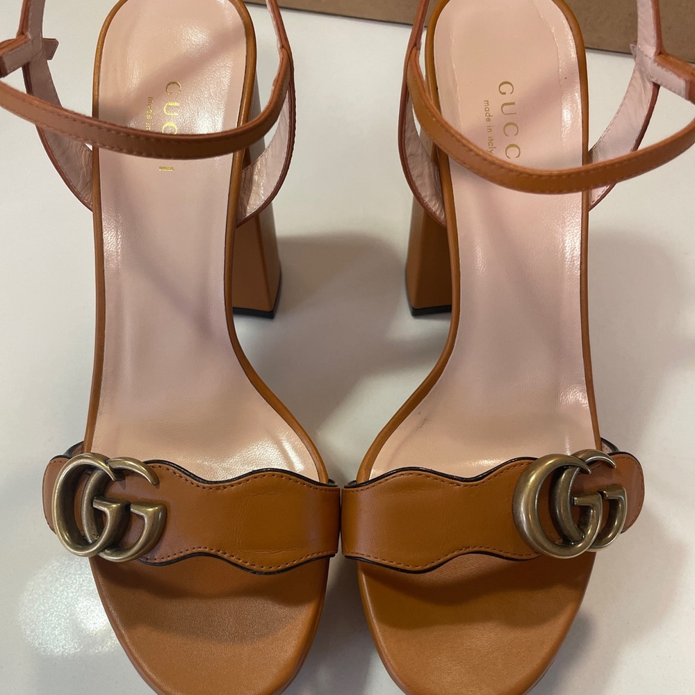 Gucci Marmont leather heels